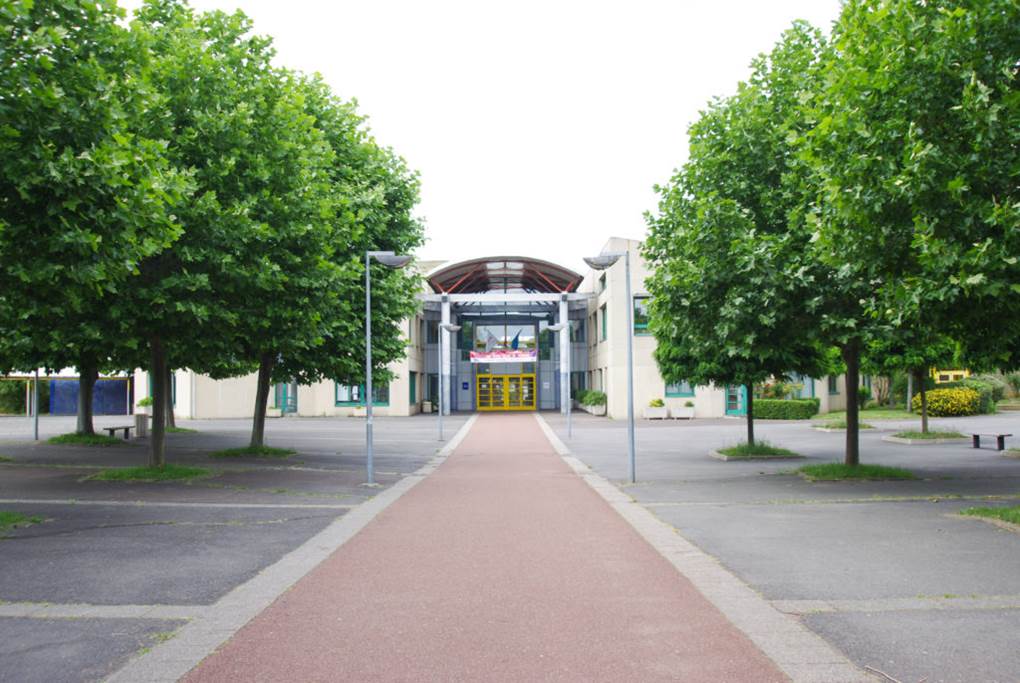 Lyc e Louis Jouvet 26 Rue De Saint Prix 95150 Taverny 01 34 18 41 20 Lyc e Louis Jouvet 26 Rue De Saint Prix 95150 Taverny 01 34 18 41 20